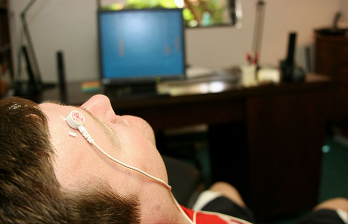 Biofeedback involves measuring patients’ physiological responses and providing real-time feedback to help them learn to control and change those responses. (Photo: ©iStock/ftwitty)