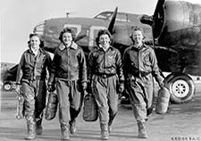 Members of the Women Airforce Service Pilots (WASPs) return from a B-17 flight at Lockbourne Air Force Base in Ohio in 1944. Though WASPs served under military command, they were actually civilians. They flew military planes in the U.S. to free up male combat pilots for duty abroad. <em>(Photo: USAF, via Wikimedia Commons)</em>
