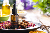 Aromatherapy eases end-of-life cancer pain - Photo: ©iStock/dragana991