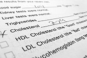 High cholesterol linked to lower risk of death in chronic kidney disease patients - Photo: ©iStock/lbodvar