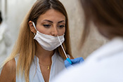 Nasal swab COVID-19 test less sensitive, easier than sinus swab - Photo: ©iStock/Giuseppe Lombardo
