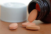 Statin use linked to lower risk of death in older patients - Photo: ©iStock/rogerashford