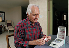   Wisconsin Veteran John Stoffel was taking part in a large VA study on the drug warfarin in 2008, when this photo was taken. (Photo by Jerry Daliege)