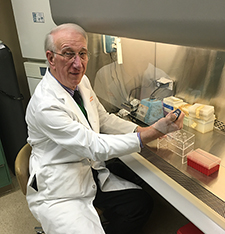 Dr. Arnold Postlethwaite is a physician-researcher at the Memphis VA Medical Center, studying rheumatoid arthritis and sclerosis. 